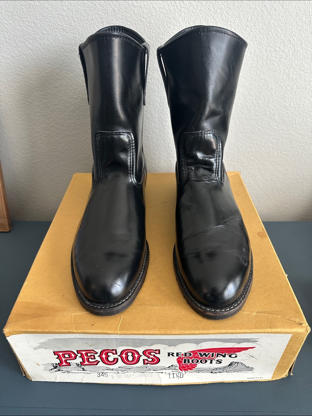 Red Wing Pecos Black Leather Men’s Pull-On Boots